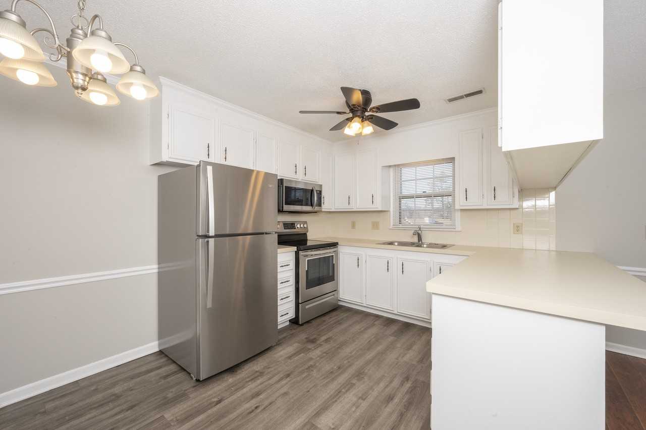 263 Olde Vineyard Ct #1 - Photo 3 of 20