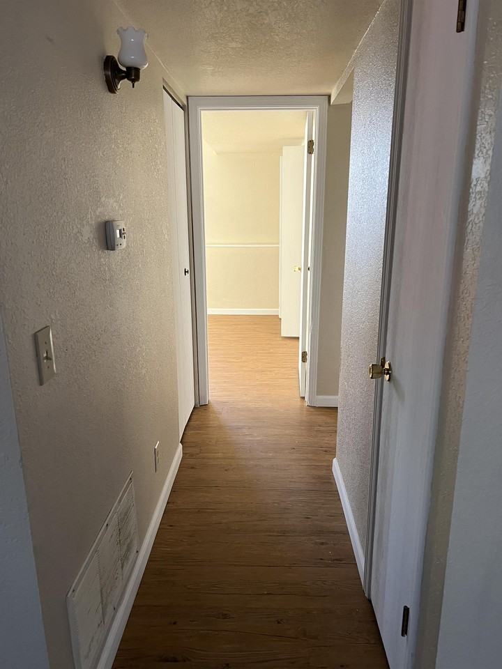 2510 Edmunds St #2510 - Photo 6 of 10