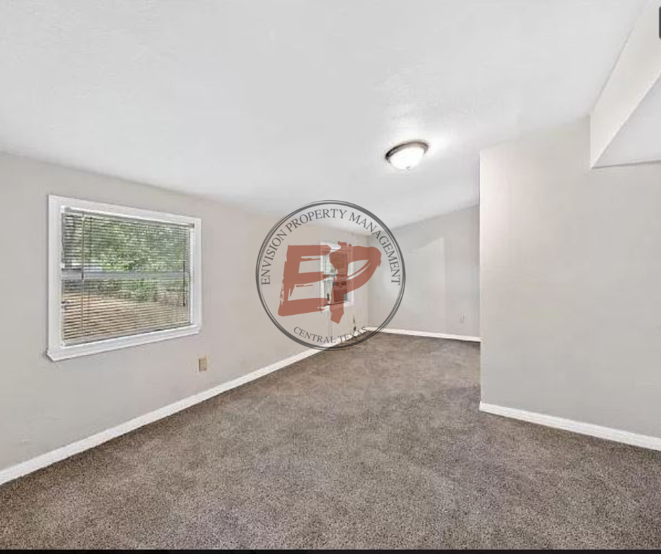 213 Oak Dr #1 - Photo 7 of 32