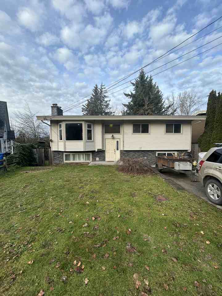 2750 Valemont Crescent, Abbotsford, BC V2T 3V5, CAN 4 bedroom House