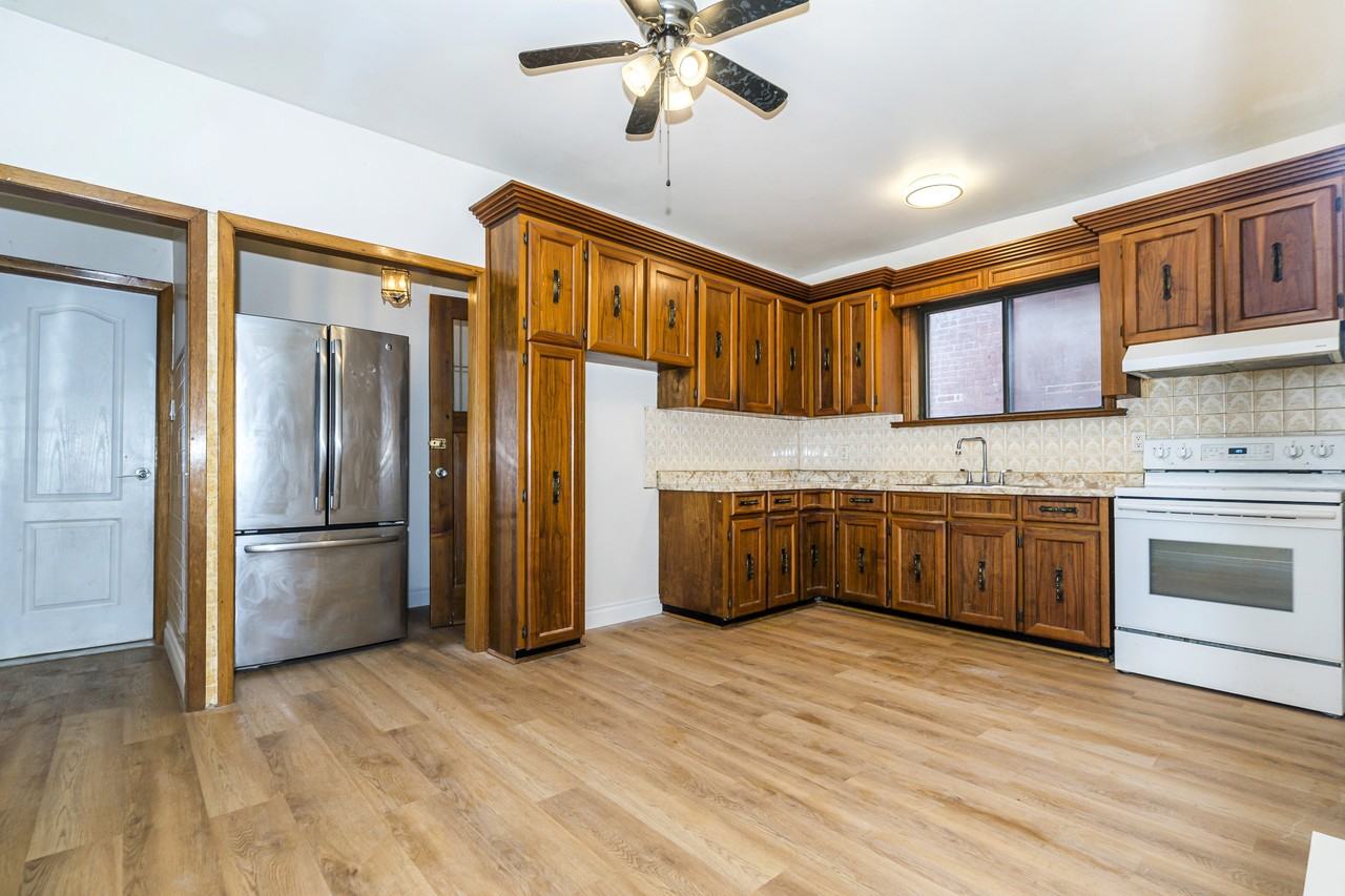 211 Brunswick Avenue #B - Photo 5 of 10