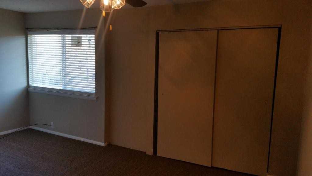 46 Sandalwood Circle - Photo 4 of 9