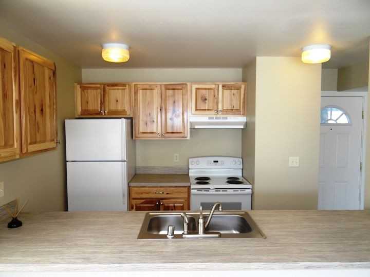2039 Cook Ave #01 - Photo 2 of 7