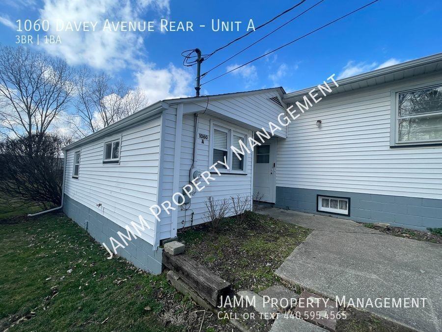 1060 Davey Ave Rear #A - Photo 2 of 41