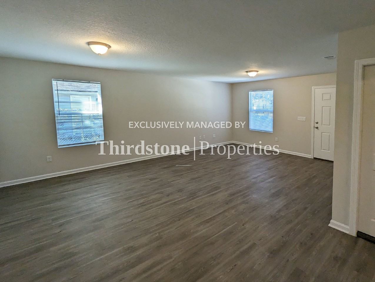 938 Ardoon Street - Photo 5 of 18