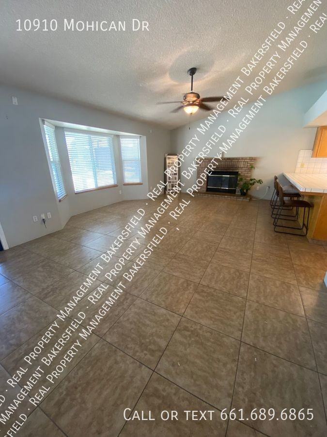 10910 Mohican Dr - Photo 3 of 16