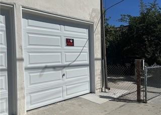 25220 Senator Ave - Photo 2 of 15