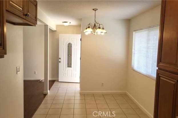 2615 Sycamore Dr - Photo 3 of 15
