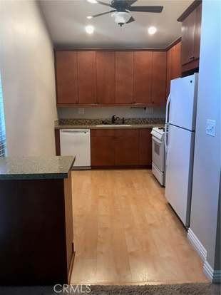 31556 Agoura Rd #7 - Photo 3 of 18