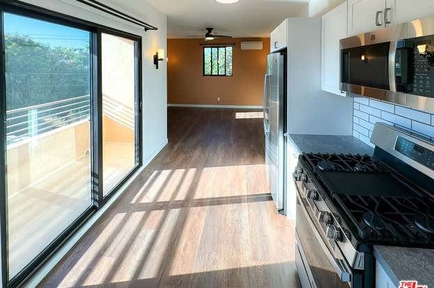 5001 Angeles Vista Blvd - Photo 3 of 11