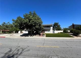 537 Scripps Dr - Photo 2 of 24