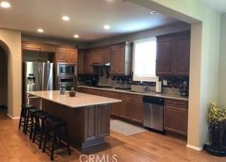 579 E Boxwood Ln - Photo 2 of 10