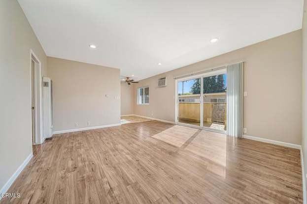 580 N Los Robles Ave #10 - Photo 3 of 23