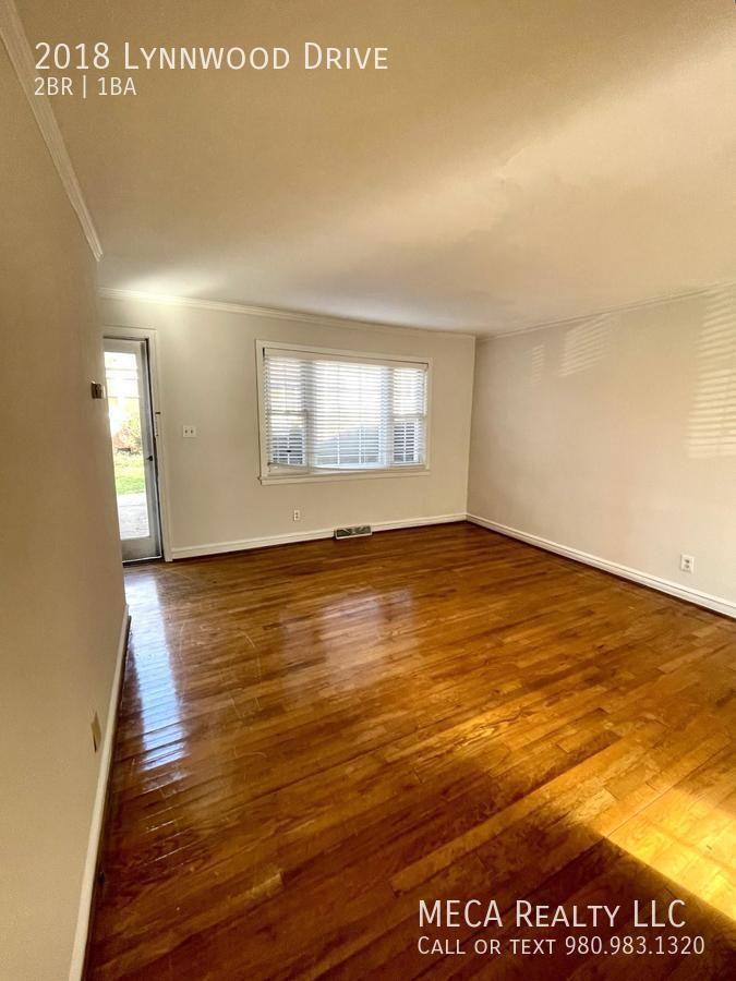 2018 Lynnwood Dr - Photo 3 of 14