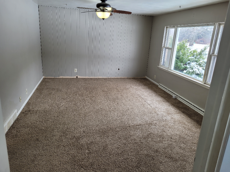 745 248th Ave - Photo 2 of 15