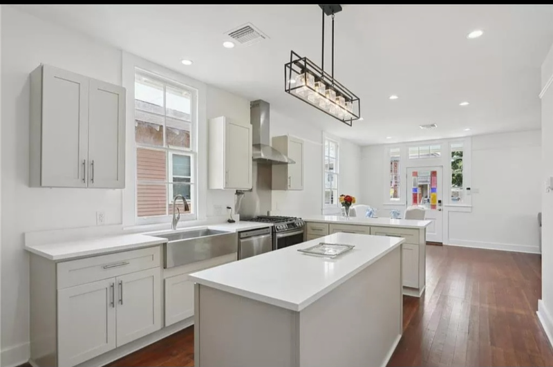 1921 Cambronne St - Photo 3 of 22