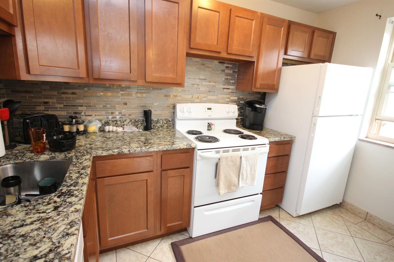 MONTROSE MANOR APARTMENTS 023 5939 5th Ave, Pittsburgh, PA 15232 Zumper