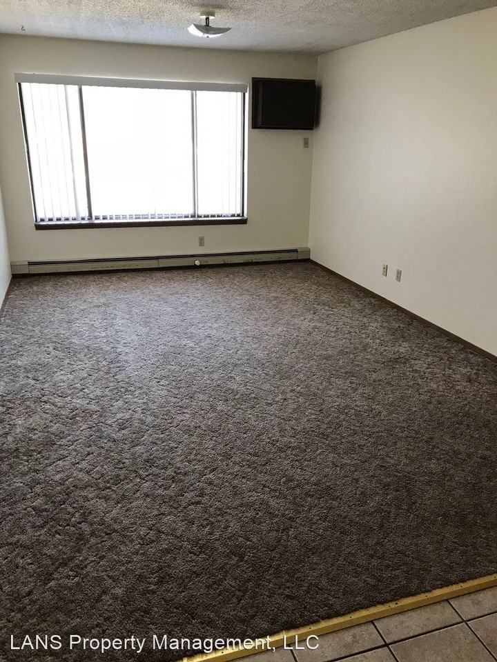 University Square 2 Apartments - Photo 3 of 10