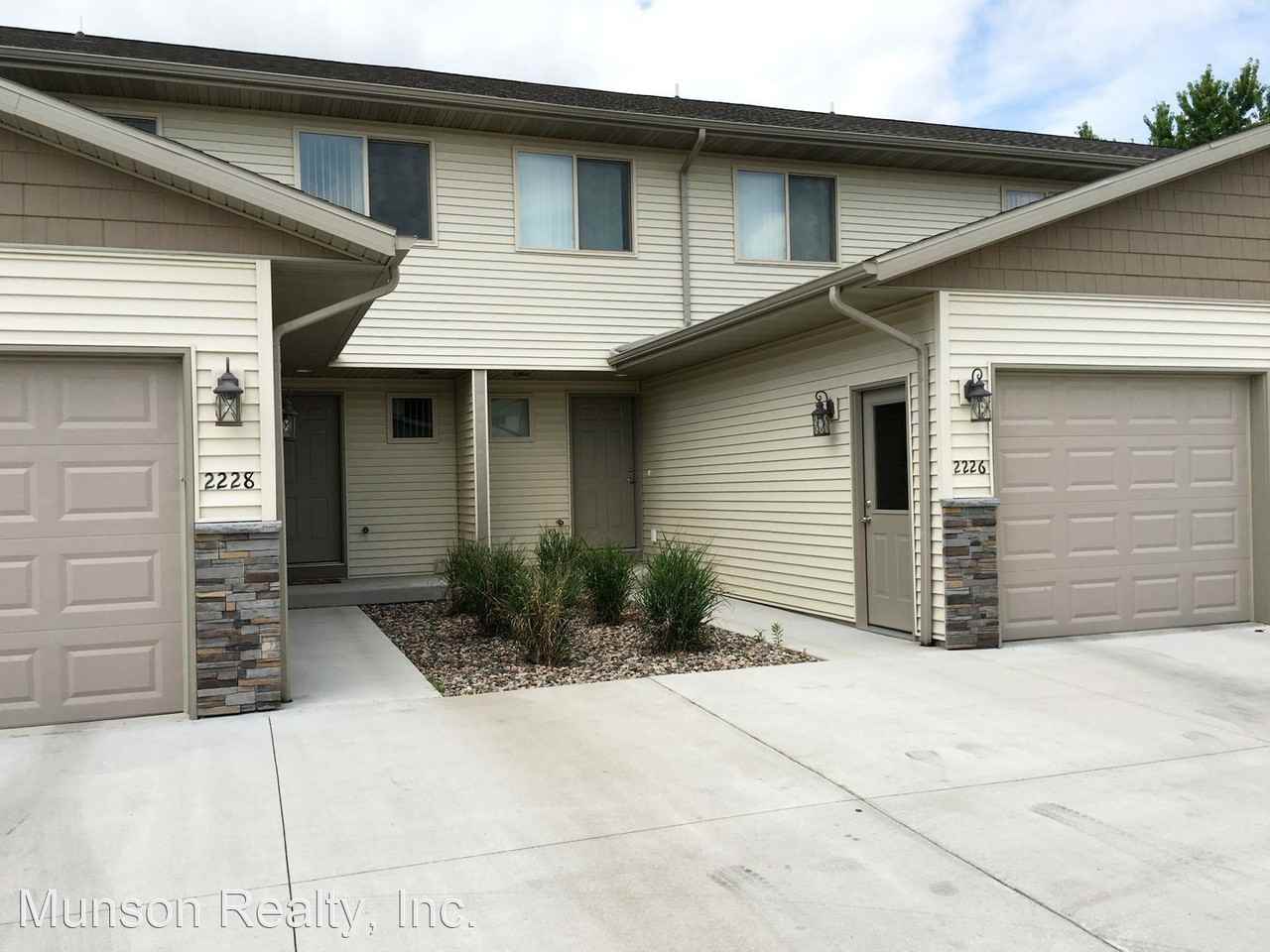 2200 2230 Abbey Road Apartments in Onalaska, WI 54650 Zumper