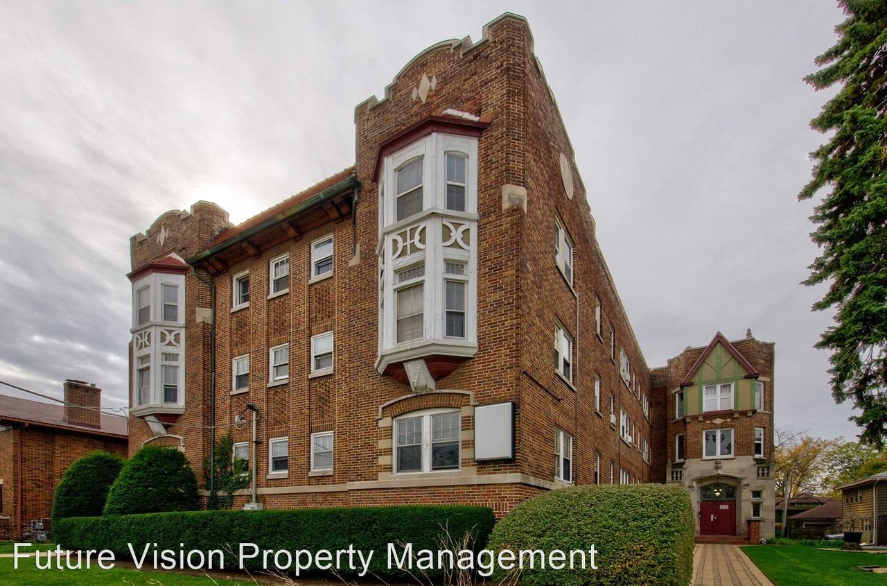 419 E Galena Blvd - Photo 2 of 23