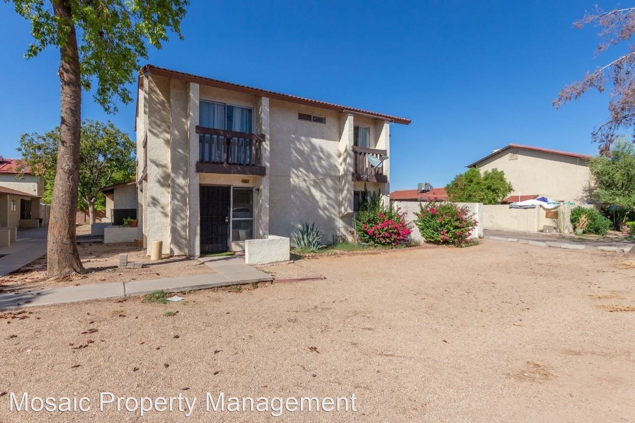 2440 E Waltann Ln. - Photo 3 of 21