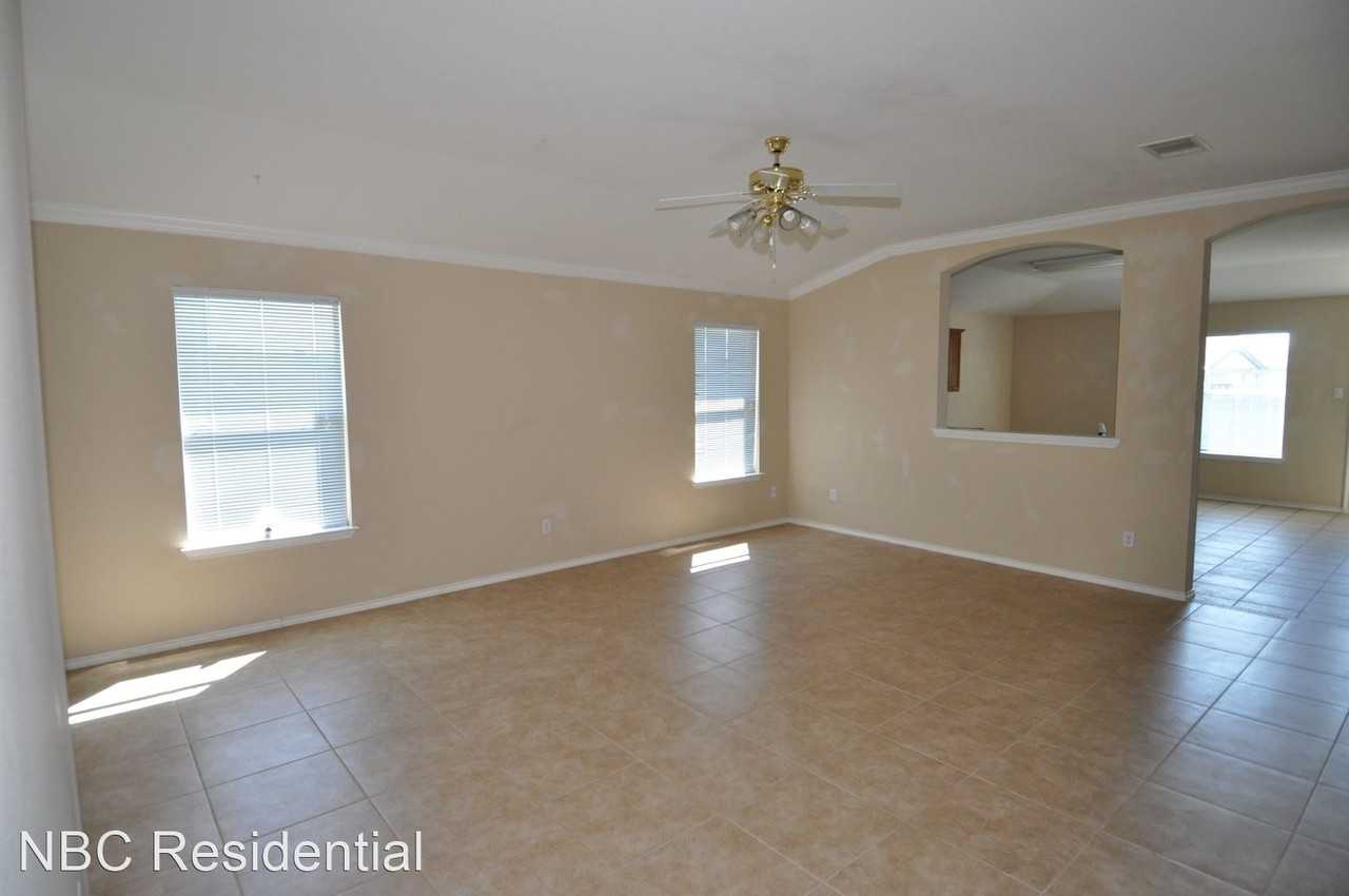 3333 Pioneer Crossing Dr - Photo 3 of 18