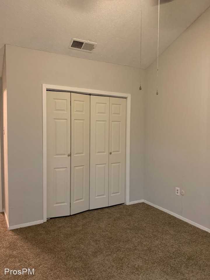 9696 Walnut St - Photo 3 of 19