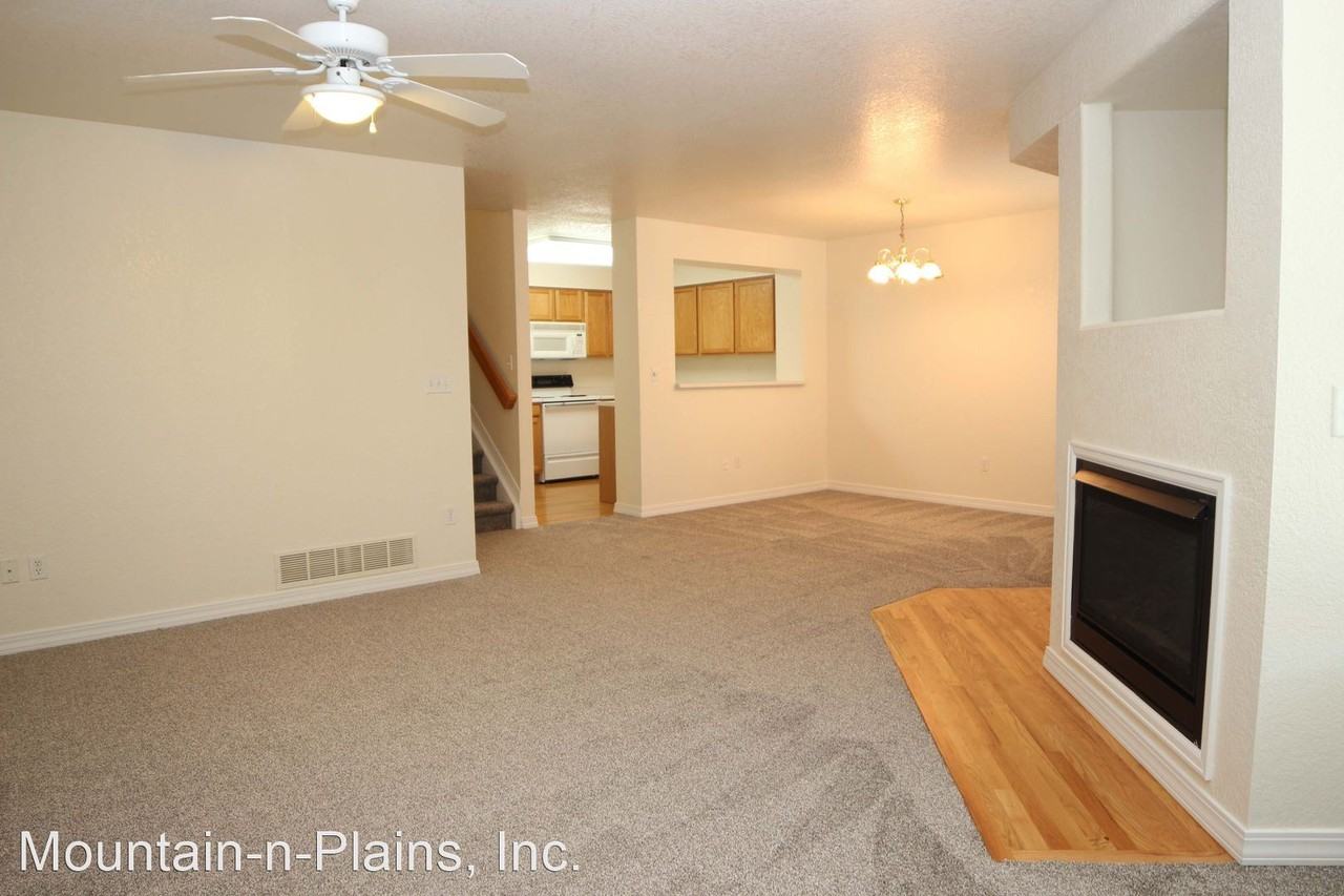 6826 Antigua Dr #5 - Photo 3 of 15