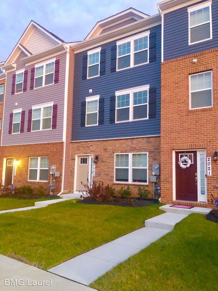 2023 Cross Church Way - Photo 2 of 24