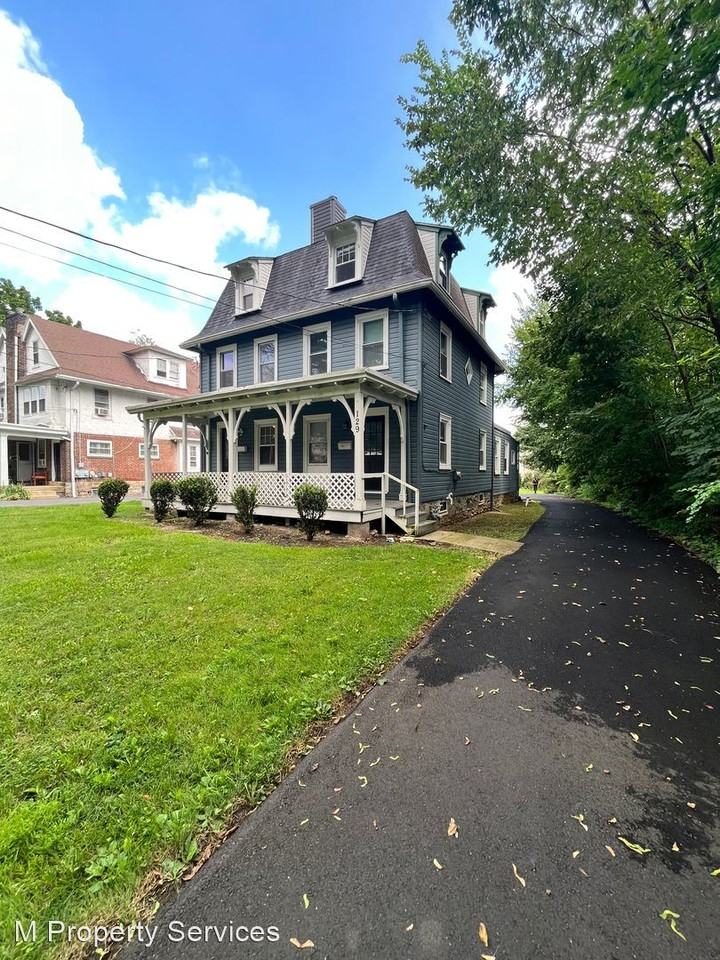 127 Ardmore Ave - Photo 3 of 19