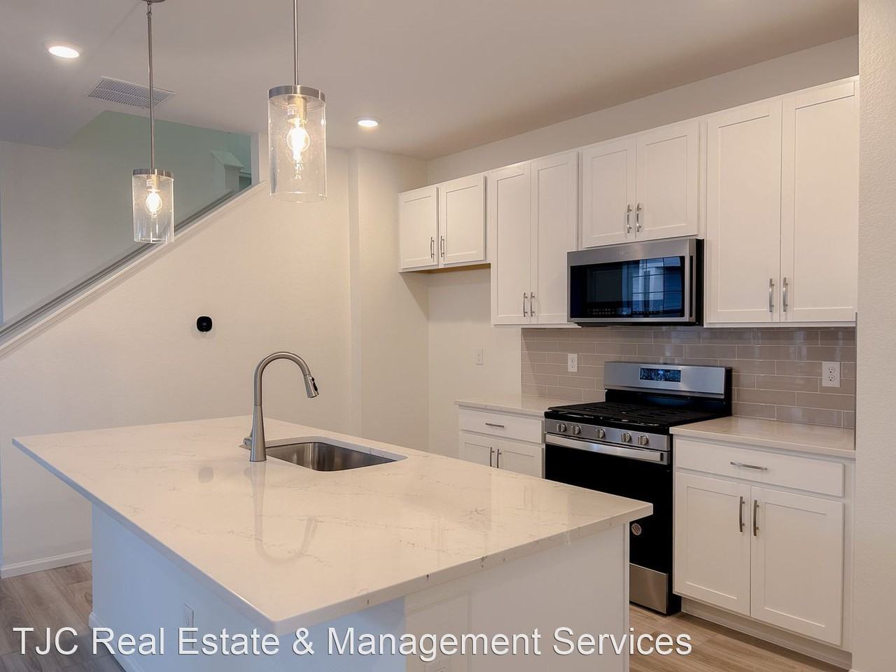 6278 N Nepal Ct - Photo 2 of 17