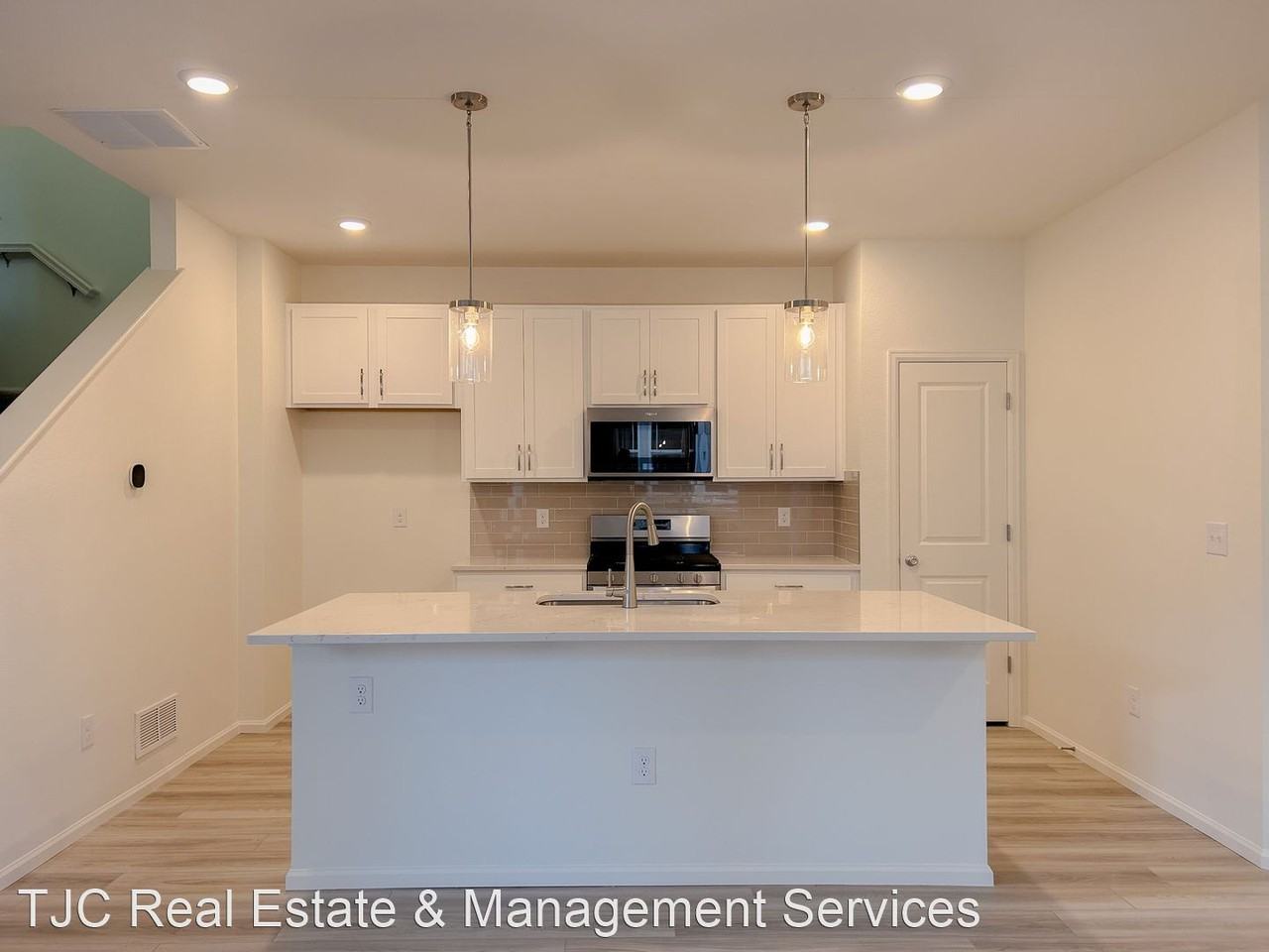 6278 N Nepal Ct - Photo 3 of 17