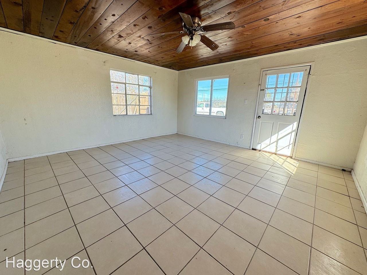 8506 Winchester - Photo 2 of 16