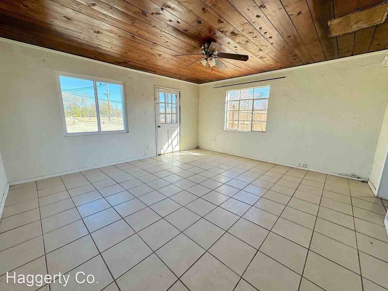 8506 Winchester - Photo 3 of 16