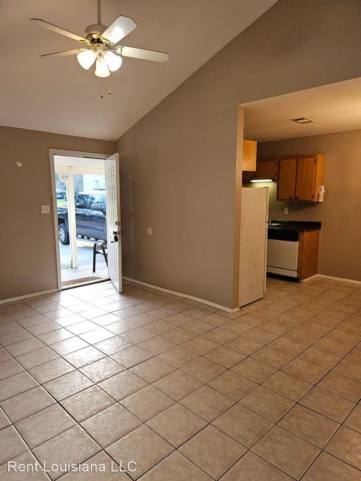 50037 Kevin Drive - Photo 3 of 7