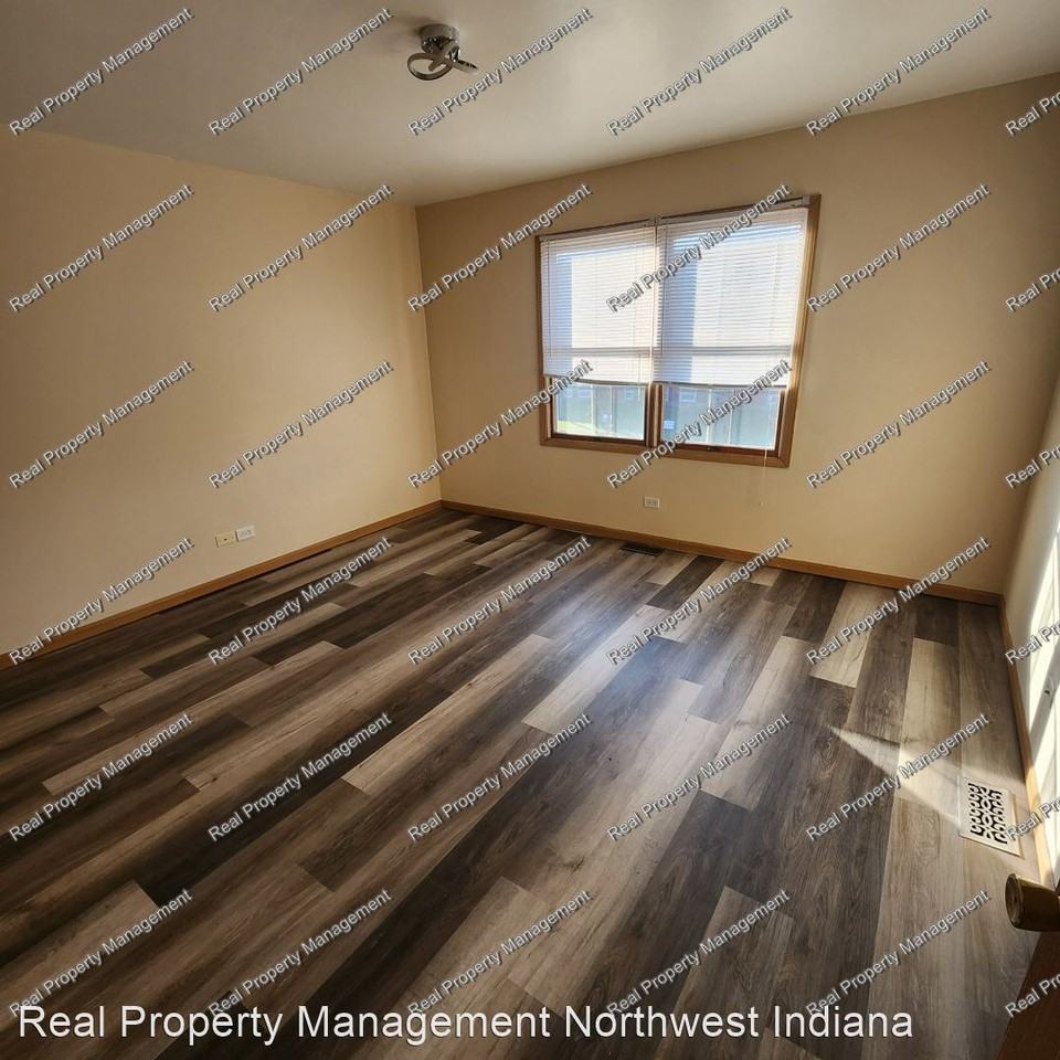 221 N Broad St #C - Photo 2 of 10