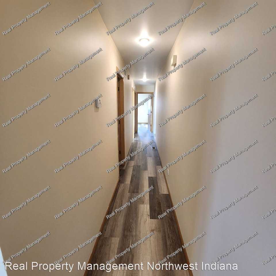 221 N Broad St #C - Photo 3 of 10