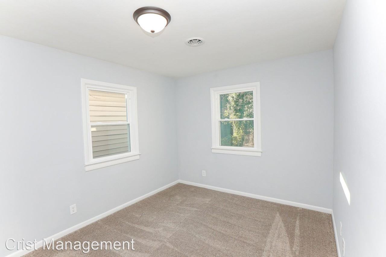 2509 Roanoke Ave - Photo 2 of 21