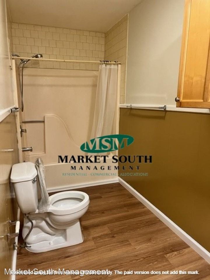 734 E Bolton St - Photo 3 of 6