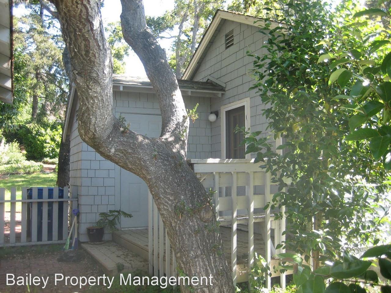 111 Montclair Dr - Photo 3 of 15