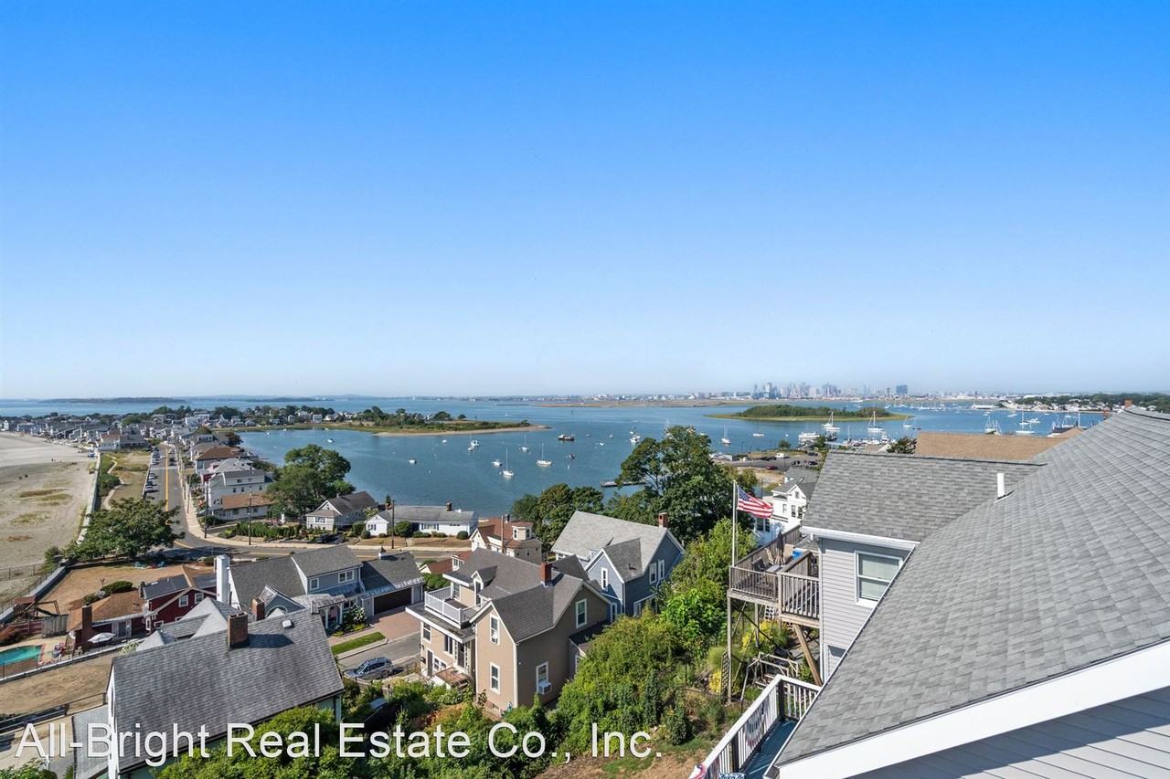 77 Harbor View Ave - Photo 3 of 6