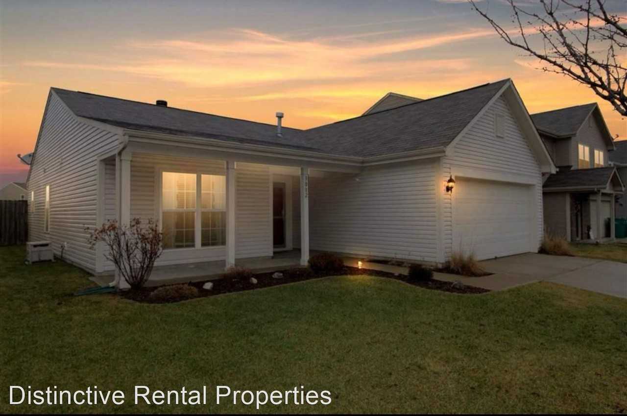 3082 Chivalry Dr - Photo 2 of 15