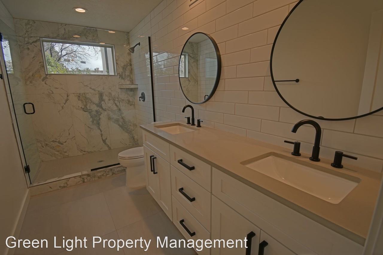 9740 Colonial Cir Ne - Photo 2 of 12