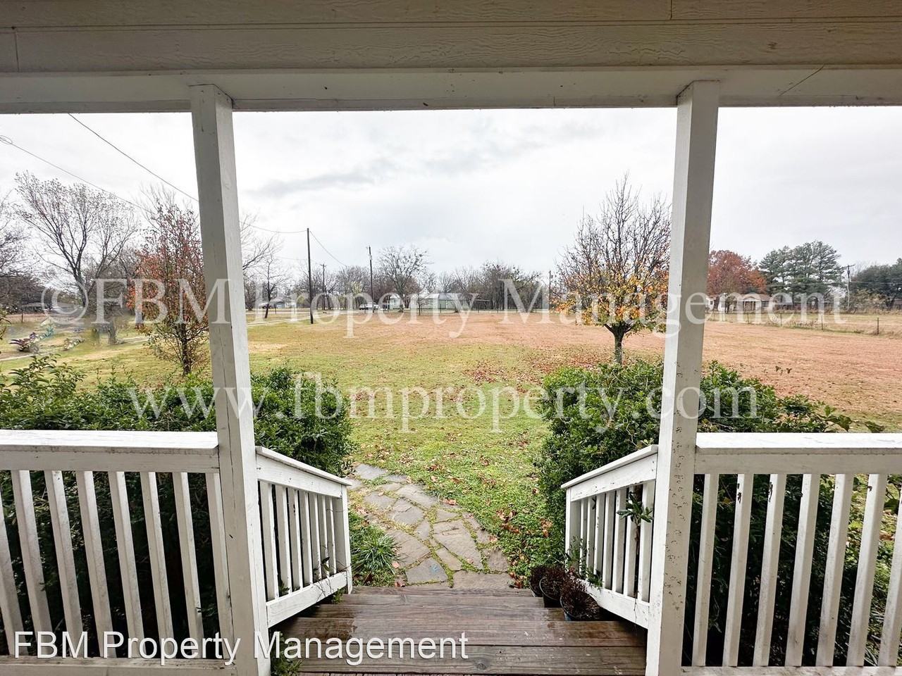 4728 W Park Row Blvd - Photo 3 of 21