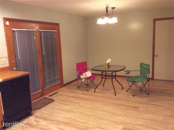 8907 Leeds Rd - Photo 3 of 10