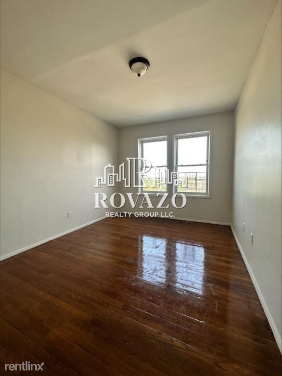 330 Mount Prospect Ave - Photo 3 of 6