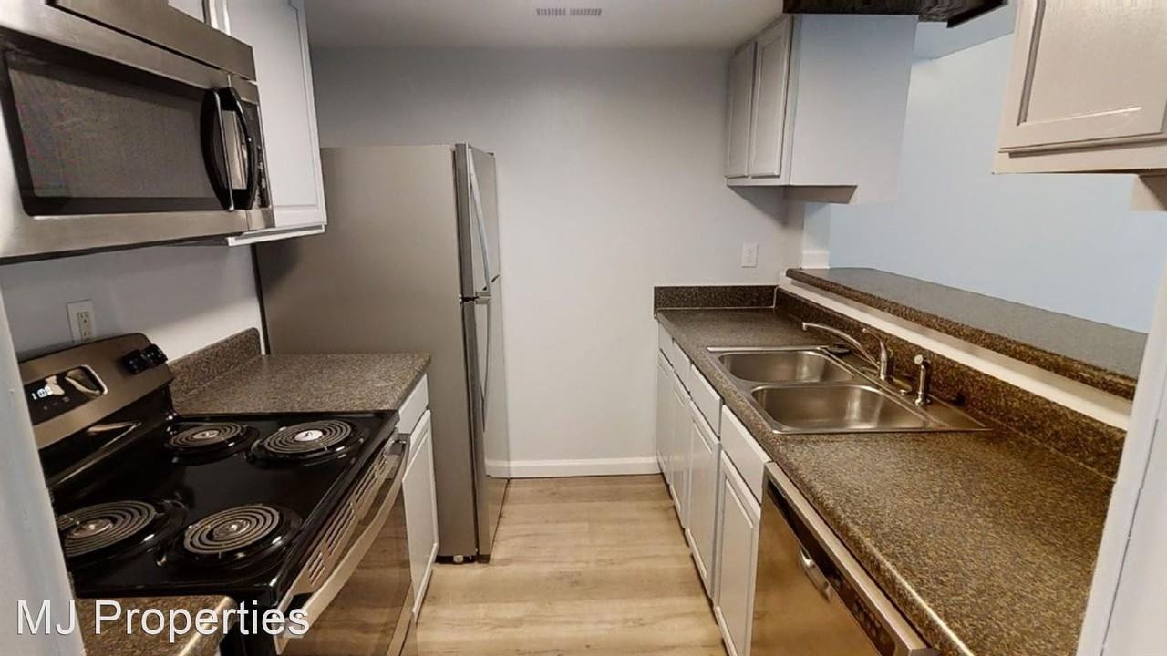 12340 Chicamauga Trail - Photo 2 of 13