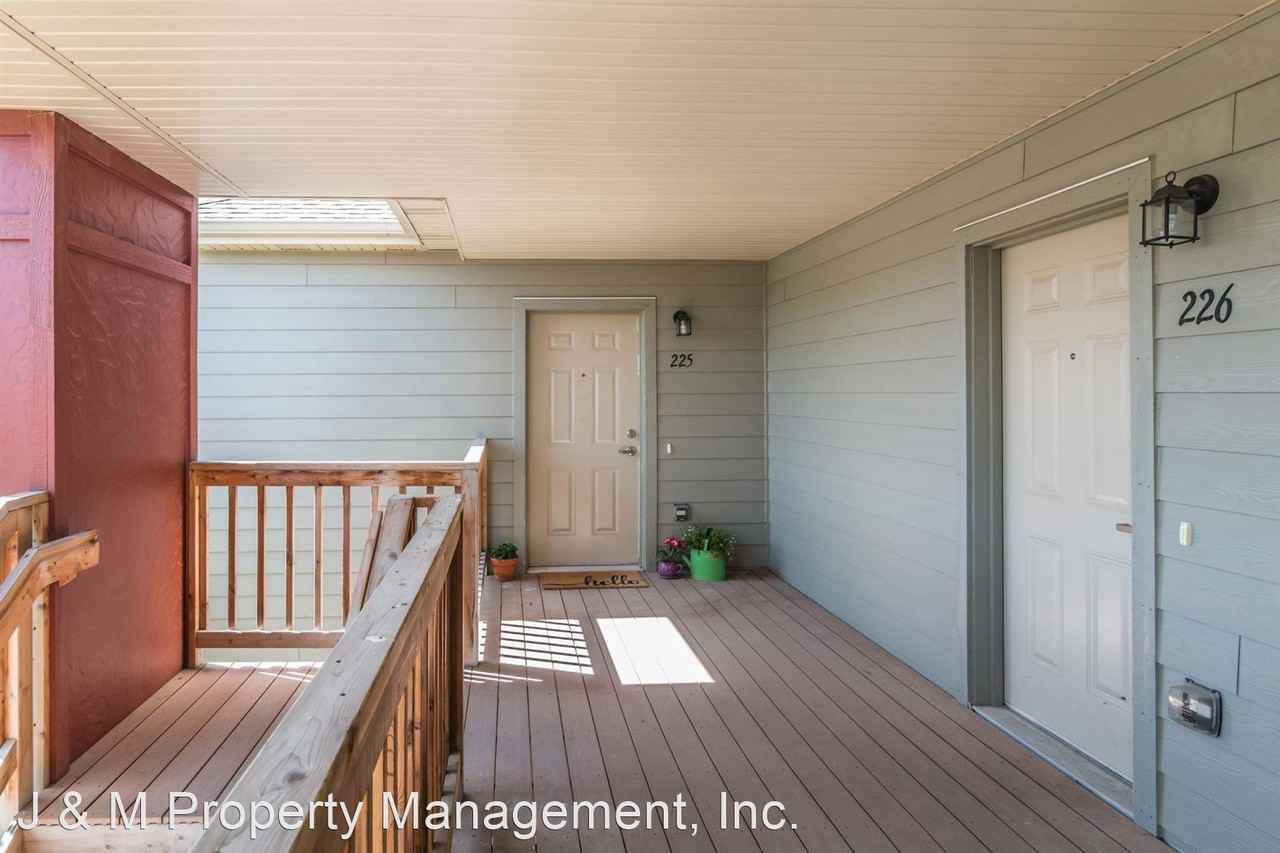 Bancroft Place Apartments - Photo 3 of 50