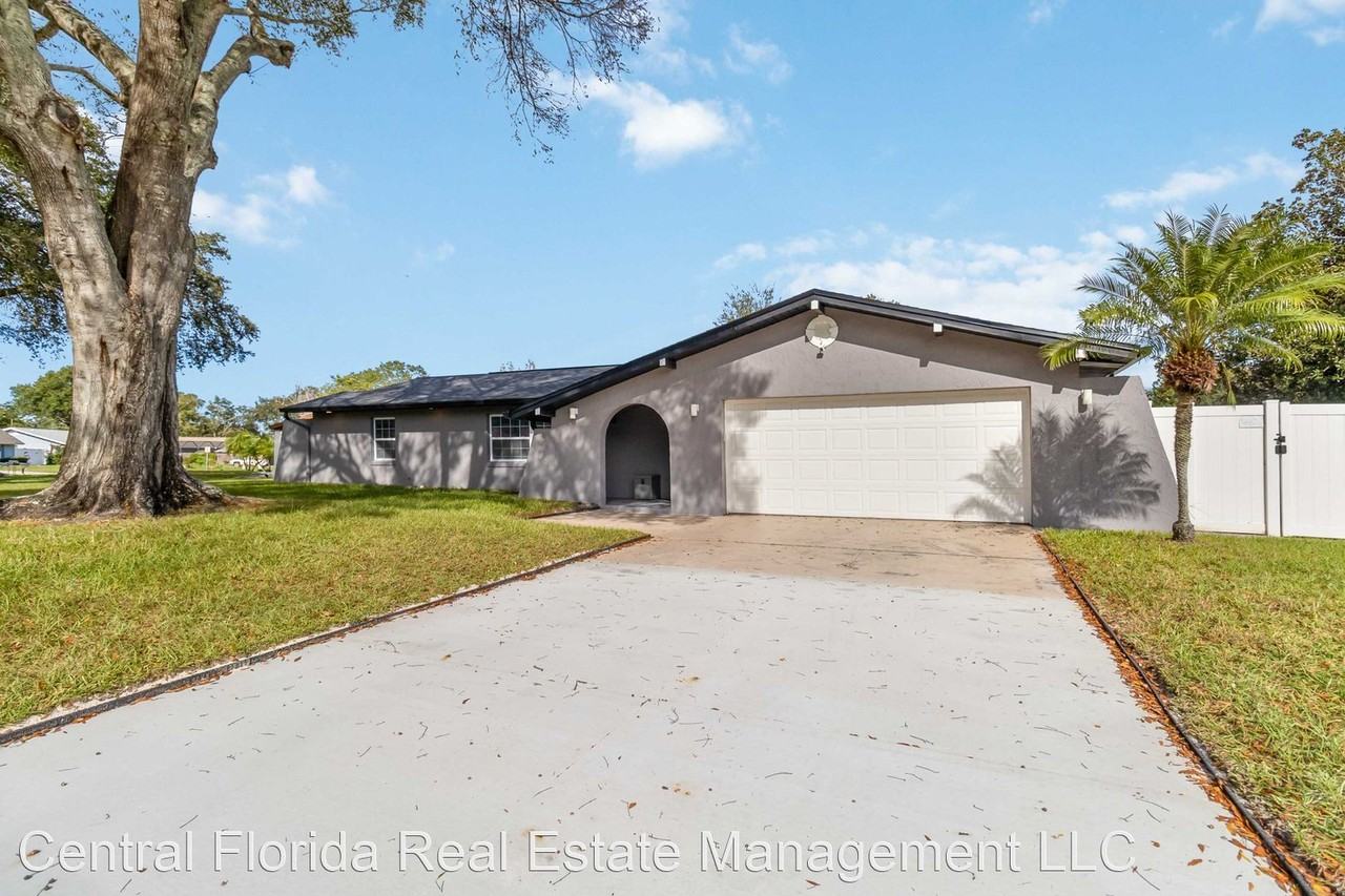 4706 Lake Trudy Dr - Photo 2 of 30