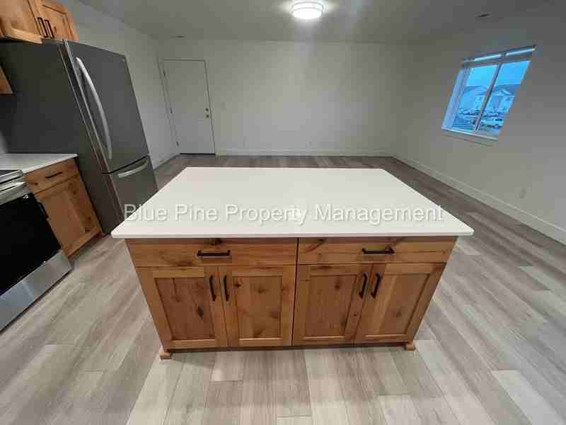 6322 N Freedom Rd #3 - Photo 7 of 19